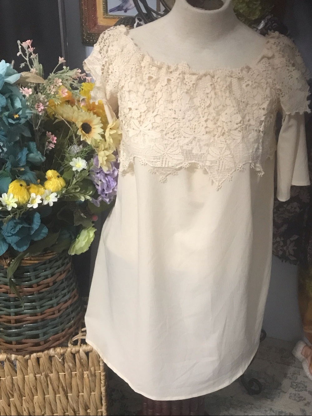 Umgee Cream Lace Yoke Short Sleeve Top
